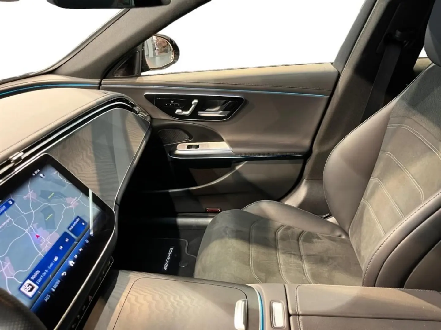 E 300 de AMG +MBUX+DISTR+Navi+DigitalLight+SpurW