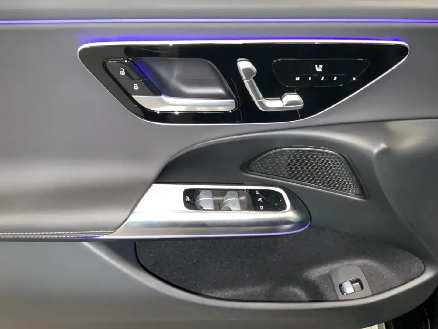 E 300 de AMG DISTRONIC KEYLESS 360° NAVI