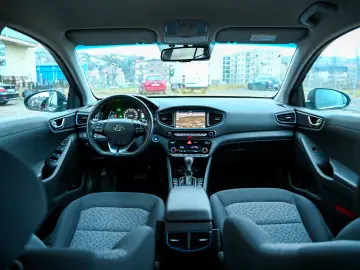 Hyundai IONIQ Plug-In 141CP Exclusive