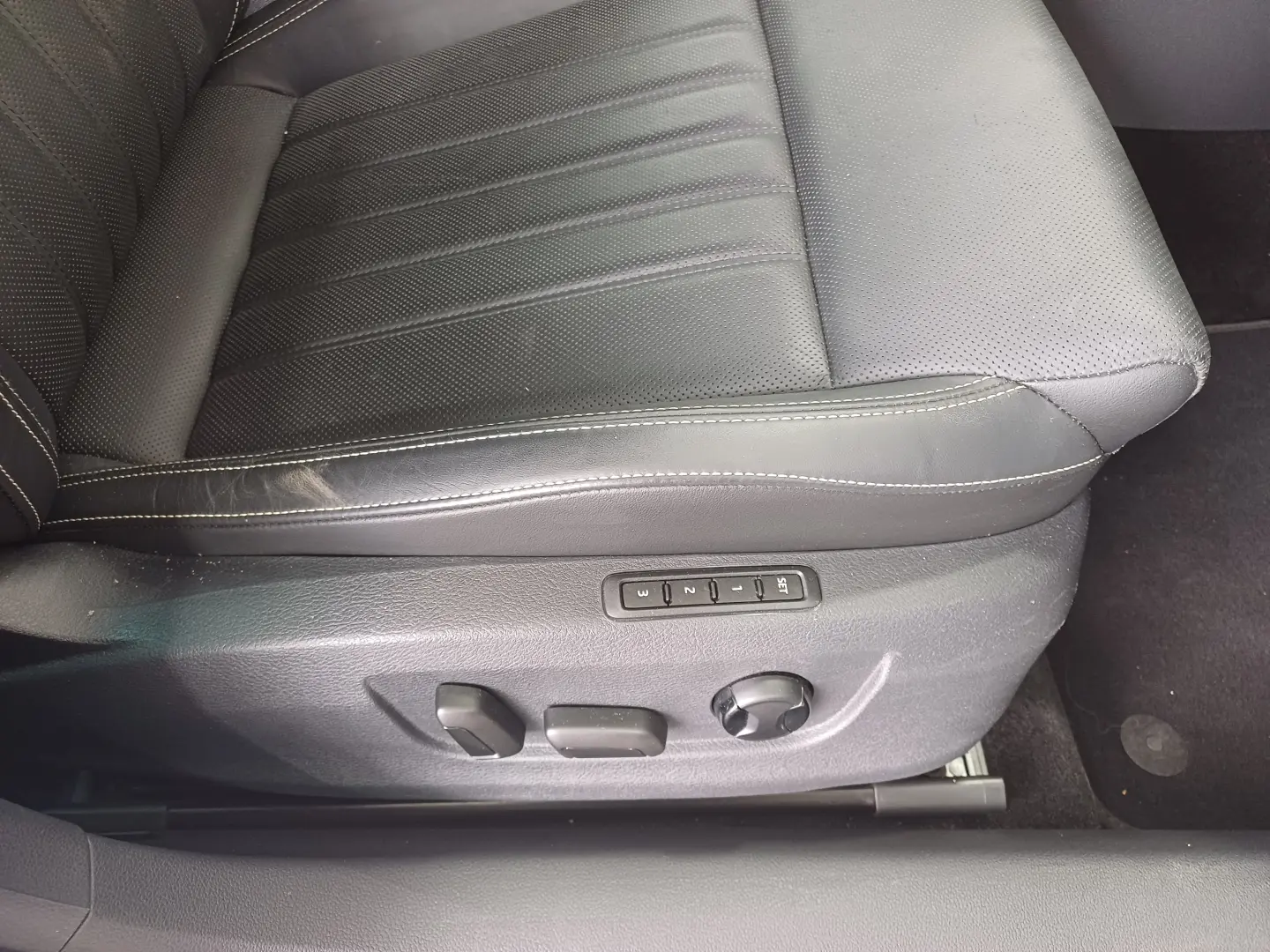 Skoda Superb Combi Laurin&Klement 2.0TDI 190CP DSG 4×4
