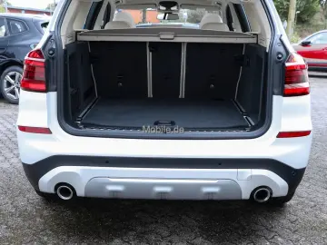 X3 xDrive30i xLine*Business + Innovationspaket*
