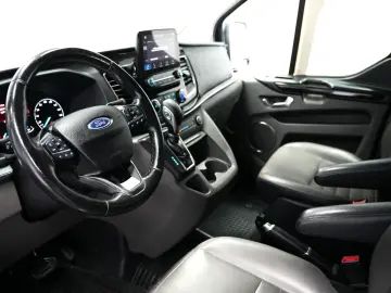 FORD TRANSIT CUSTOM 7+1 AT