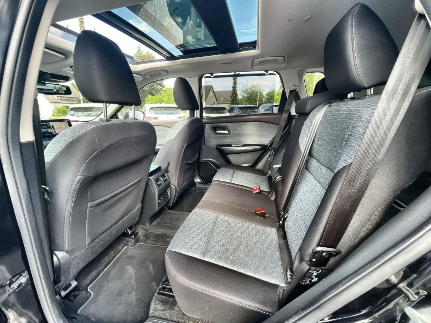 X-Trail Klimaaut.|SHZ vo+hinten|NAVI|Pano|LED