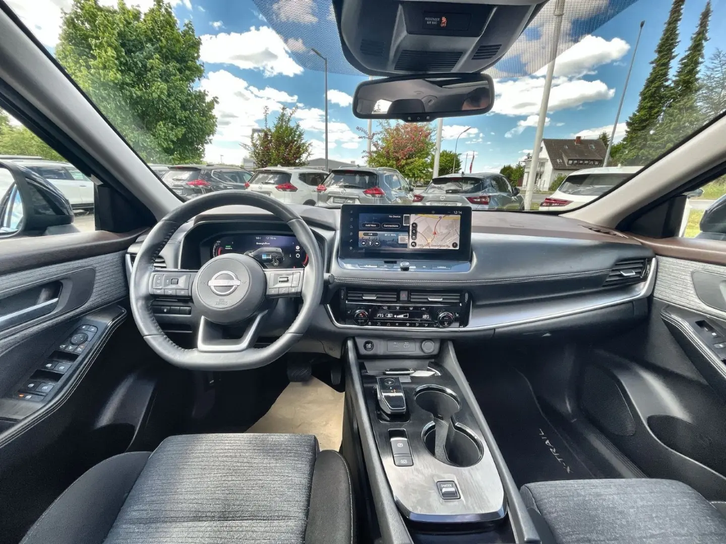 X-Trail Klimaaut.|SHZ vo+hinten|NAVI|Pano|LED