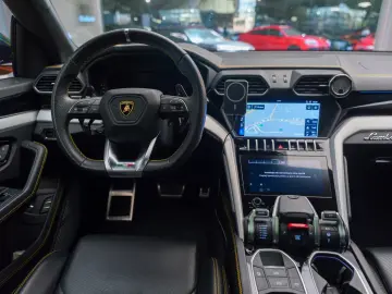 Lamborghini Urus 4.0 V8 Autom.