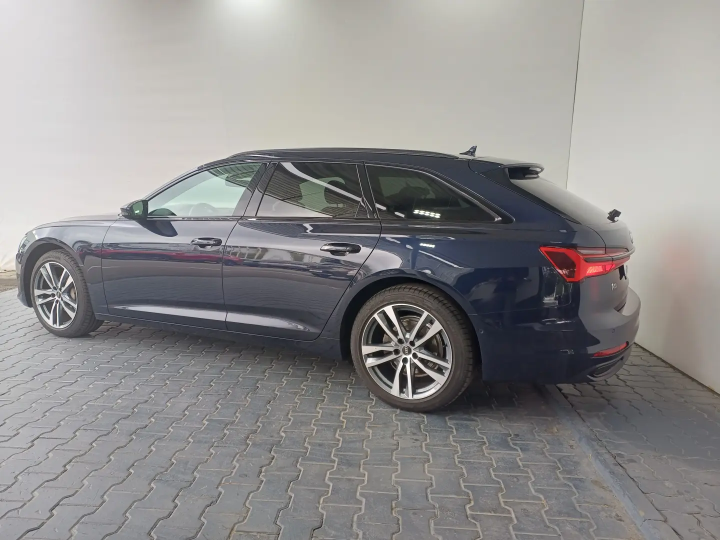 Audi A6 Avant Sport 40 TDI Quattro  Business