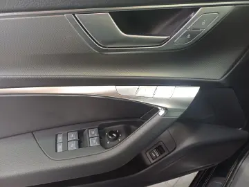 Audi A6 Avant Sport 40 TDI Quattro  Business