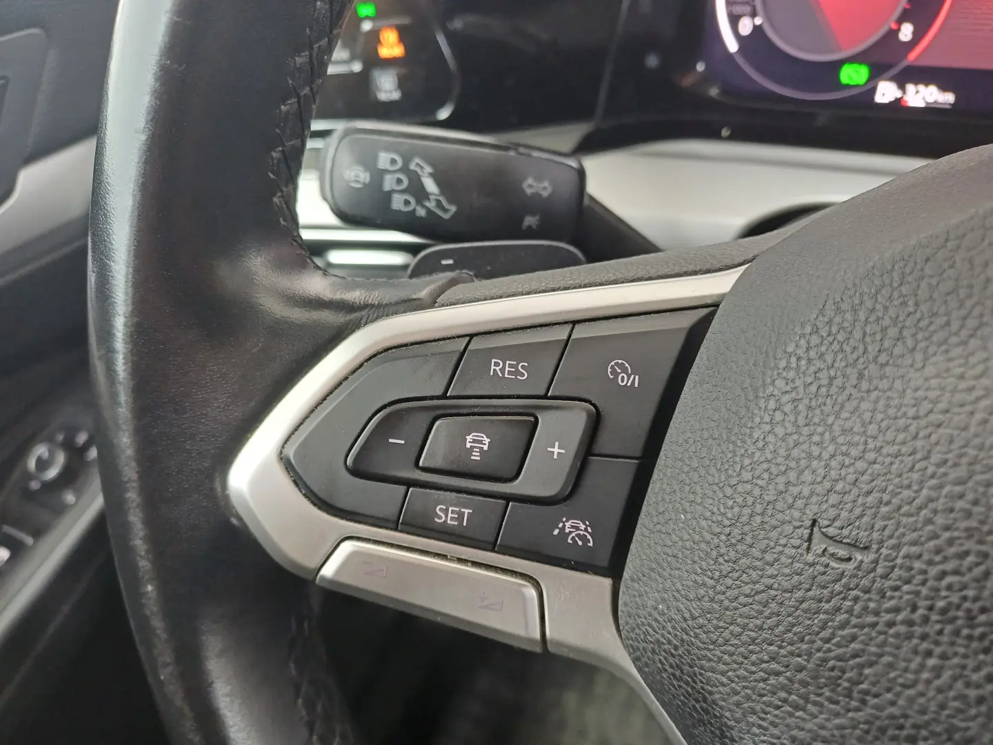 VW Golf Life 1.5 eTSI ACT DSG mild hybrid