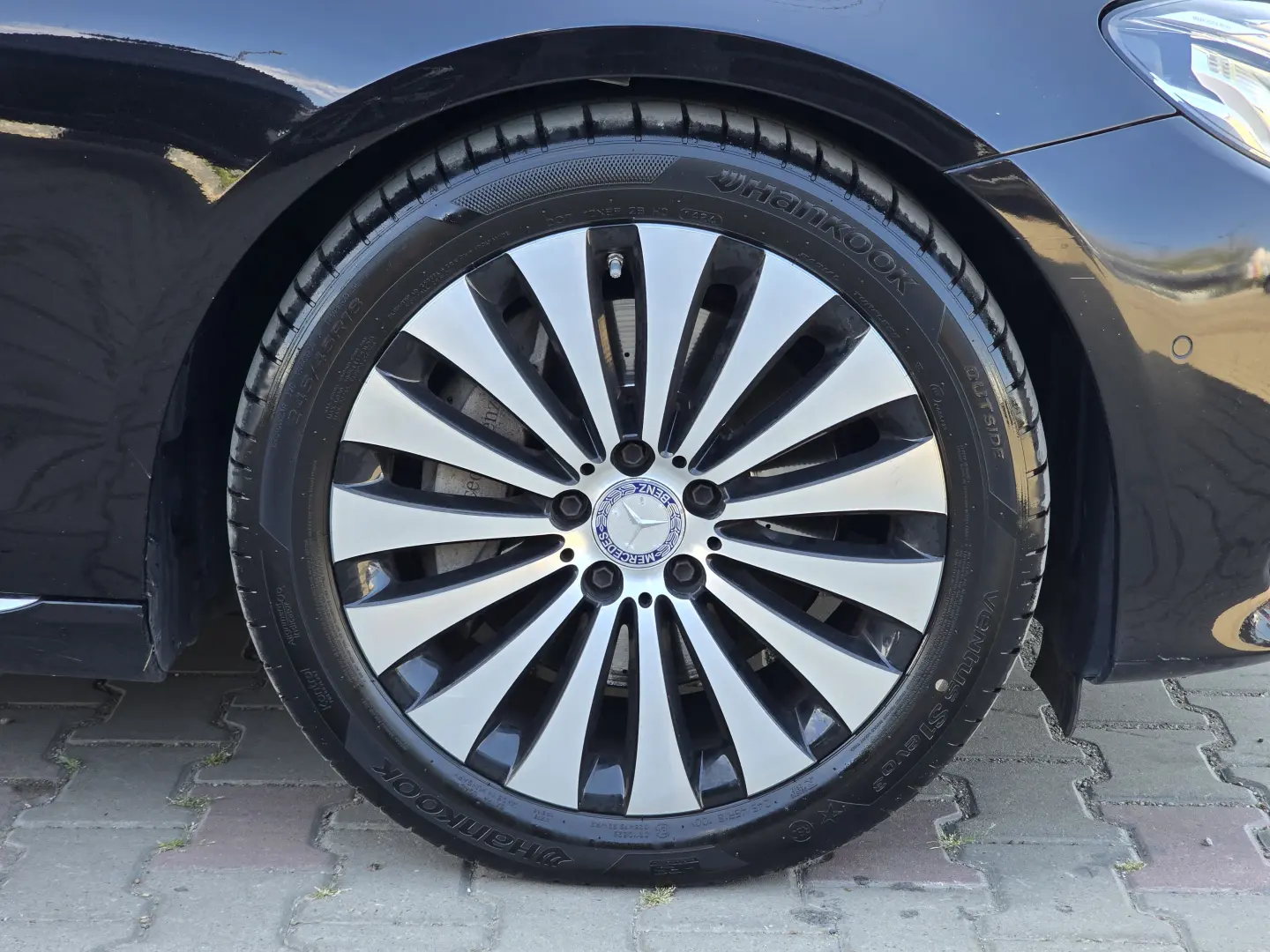 Mercedes-Benz E 220 d T 9G-TRONIC Exclusive