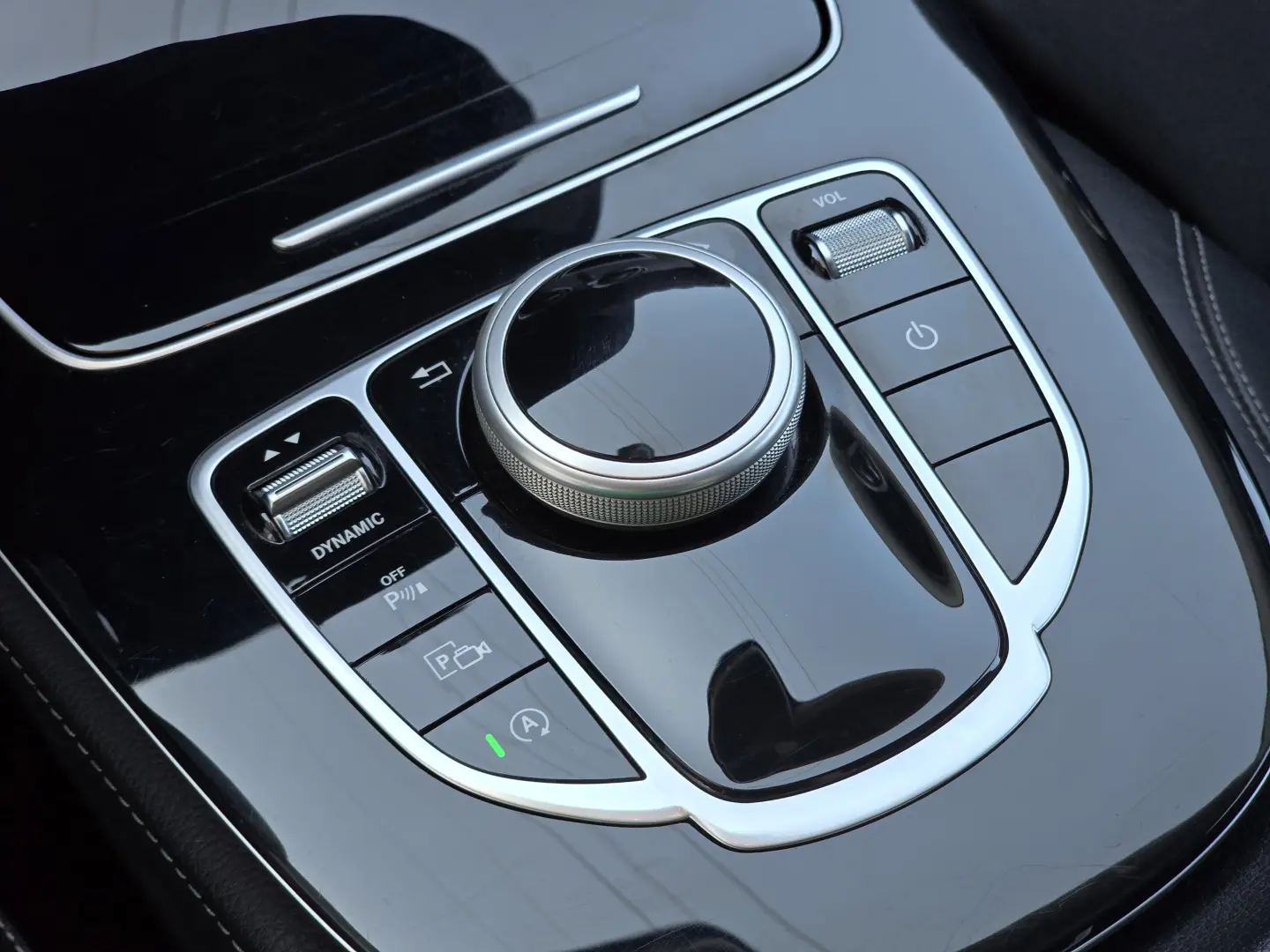 Mercedes-Benz E 220 d T 9G-TRONIC Exclusive