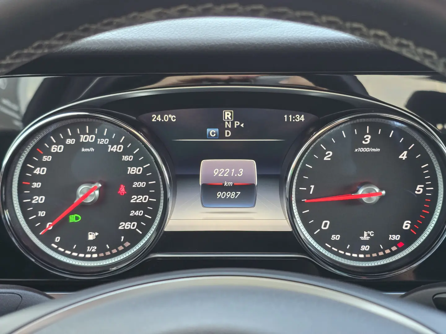 Mercedes-Benz E 220 d T 9G-TRONIC Exclusive