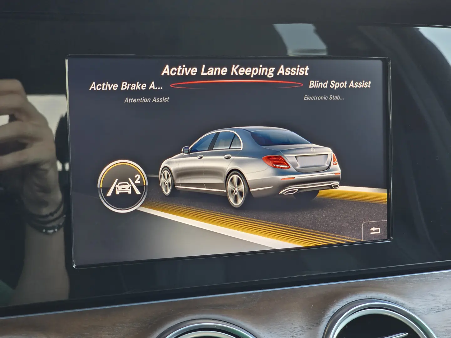 Mercedes-Benz E 220 d T 9G-TRONIC Exclusive