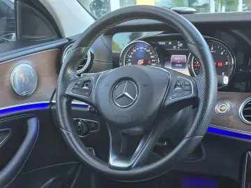 Mercedes-Benz E 220 d T 9G-TRONIC Exclusive