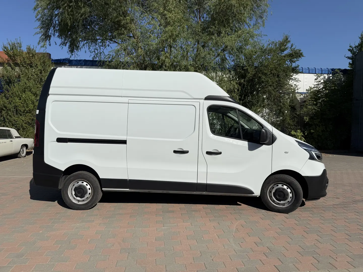 Renault Trafic 2.0 Blue dCi 146CP Authentique L2H2