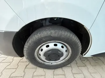 Renault Trafic 2.0 Blue dCi 146CP Authentique L2H2