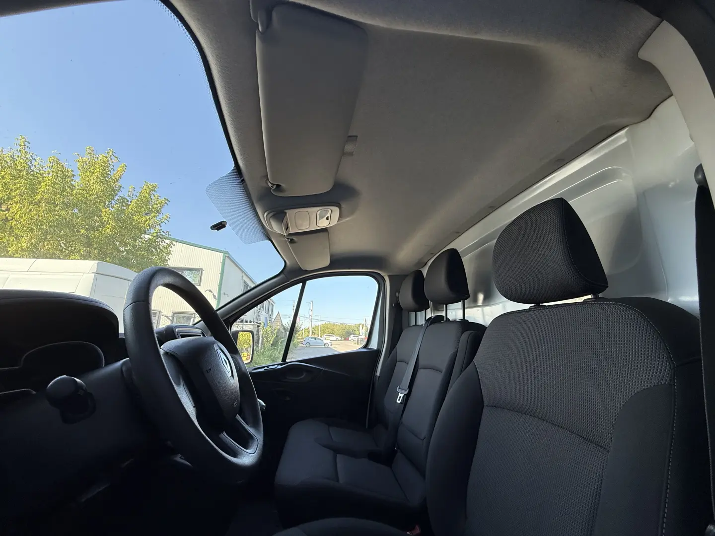 Renault Trafic 2.0 Blue dCi 146CP Authentique L2H2