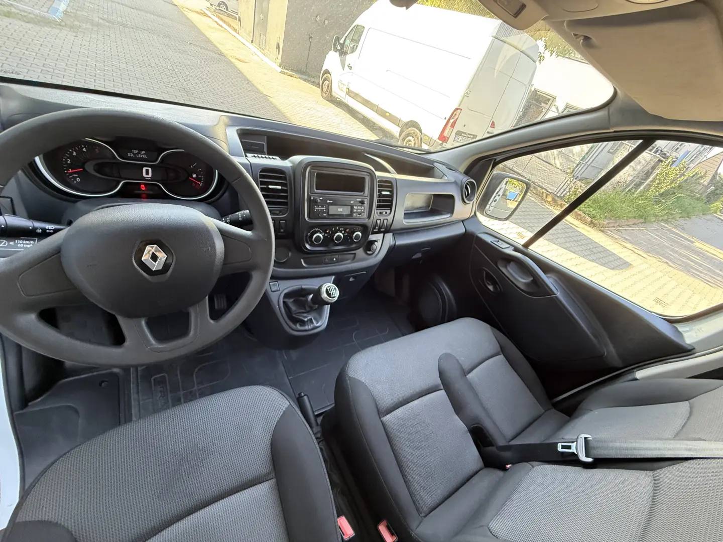 Renault Trafic 2.0 Blue dCi 146CP Authentique L2H2