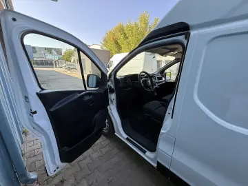 Renault Trafic 2.0 Blue dCi 146CP Authentique L2H2