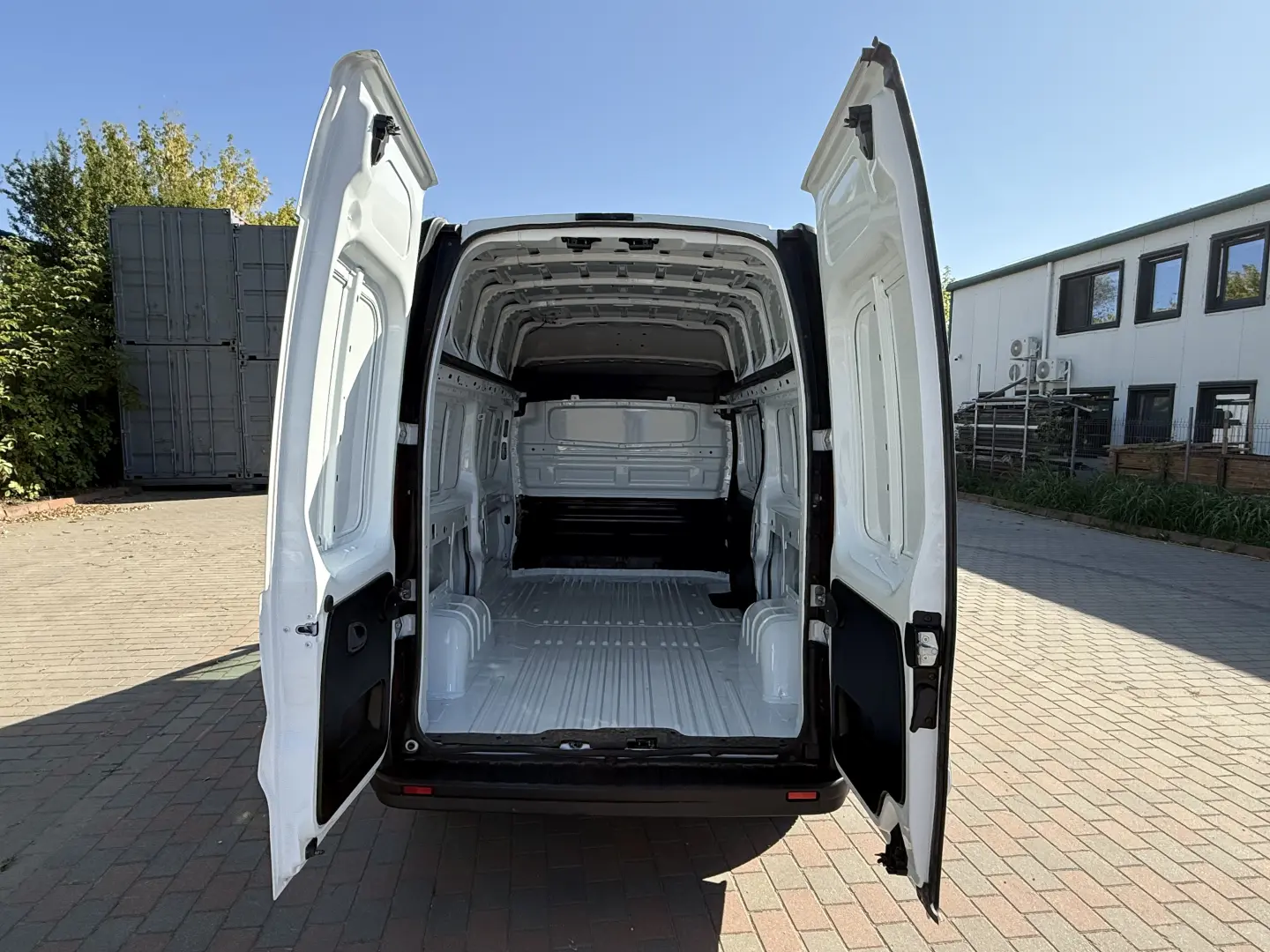 Renault Trafic 2.0 Blue dCi 146CP Authentique L2H2