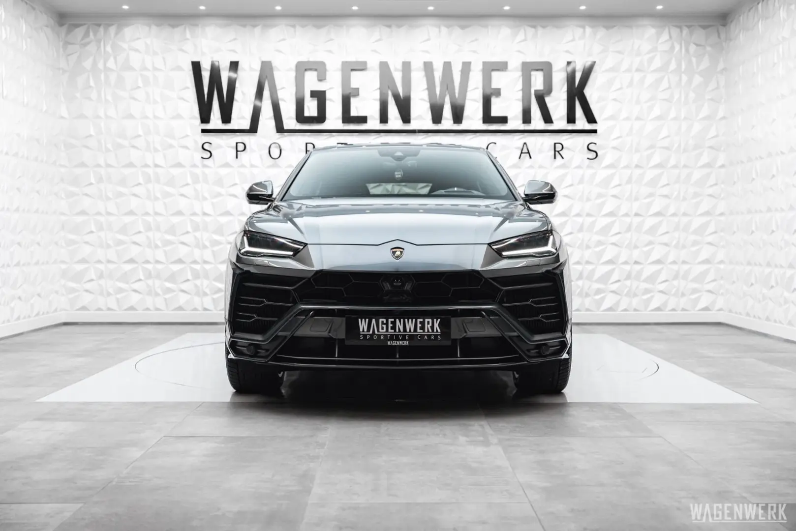 Urus 1.HAND Q-CITURA PANORAMA ACC HEAD-UP