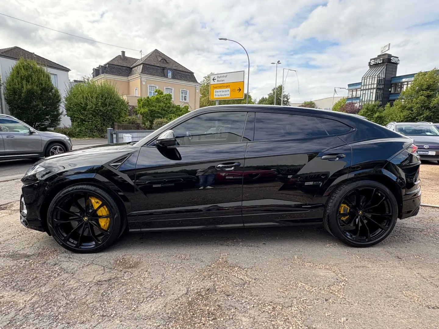 Urus 4.0 V8 Autom./23Zoll/HEADUP/KERAMIK/NACHTSI