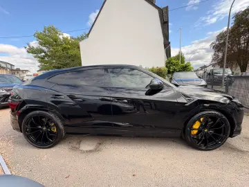 Urus 4.0 V8 Autom./23Zoll/HEADUP/KERAMIK/NACHTSI