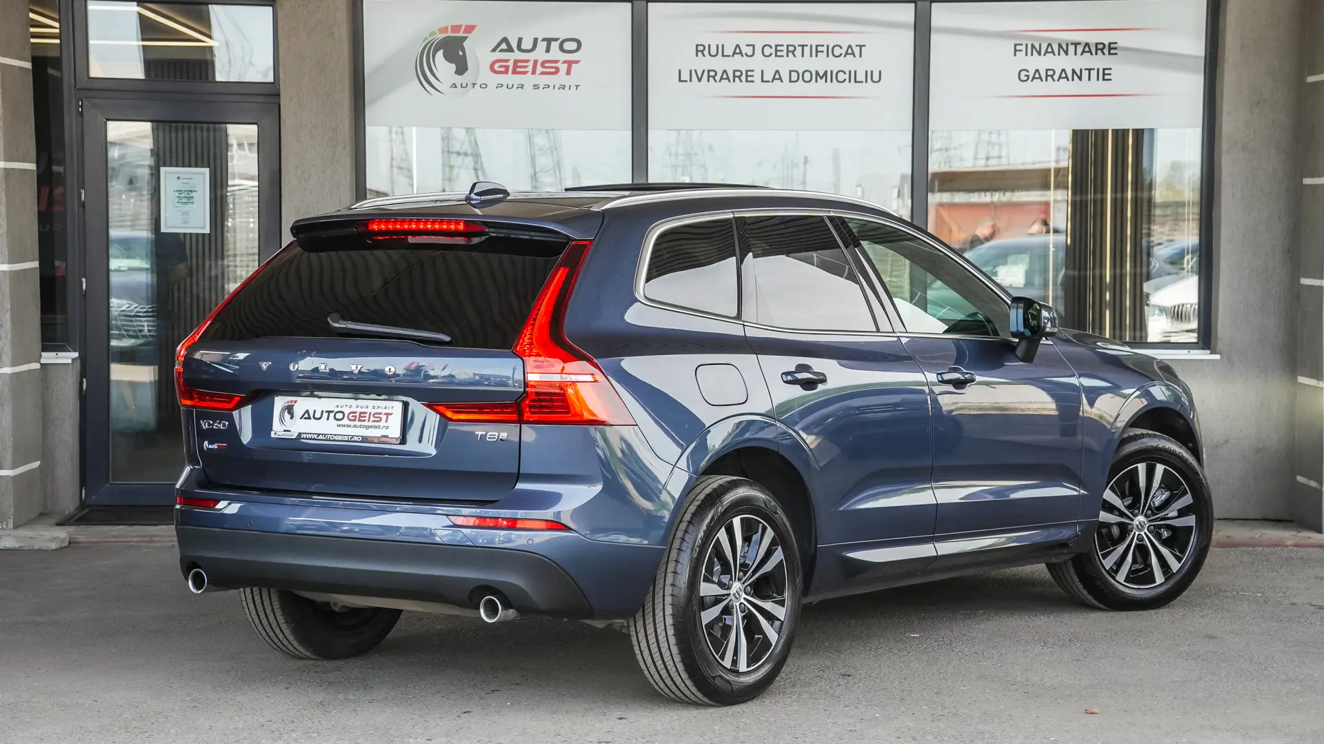 VOLVO XC60 T8 TWIN ENGINE AWD BUSSINES PLUS SPORT