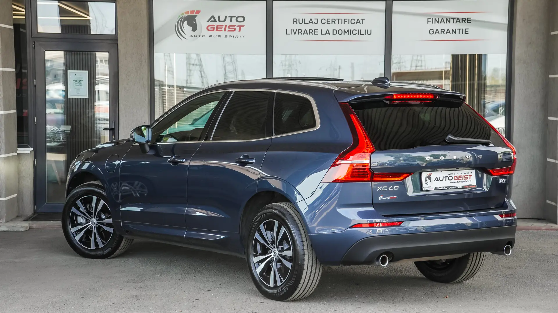 VOLVO XC60 T8 TWIN ENGINE AWD BUSSINES PLUS SPORT