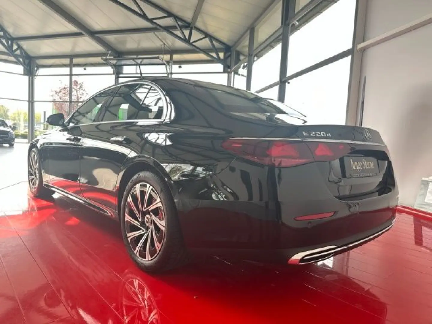 E 220 d Avantgarde PANORAMA+DISTRONIC+KAMERALED