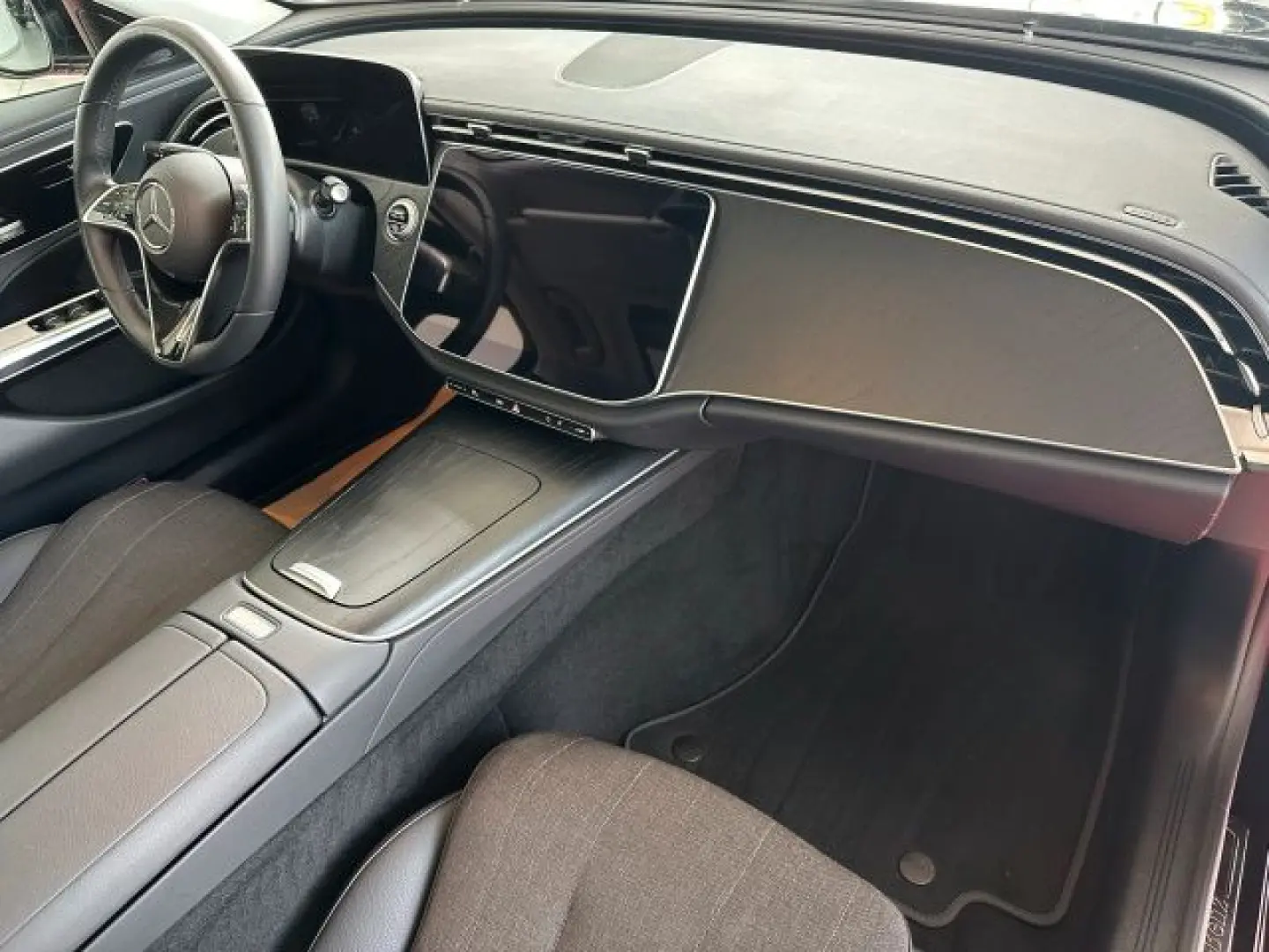 E 220 d Avantgarde PANORAMA+DISTRONIC+KAMERALED