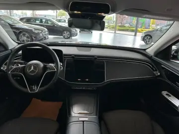 E 220 d Avantgarde PANORAMA+DISTRONIC+KAMERALED