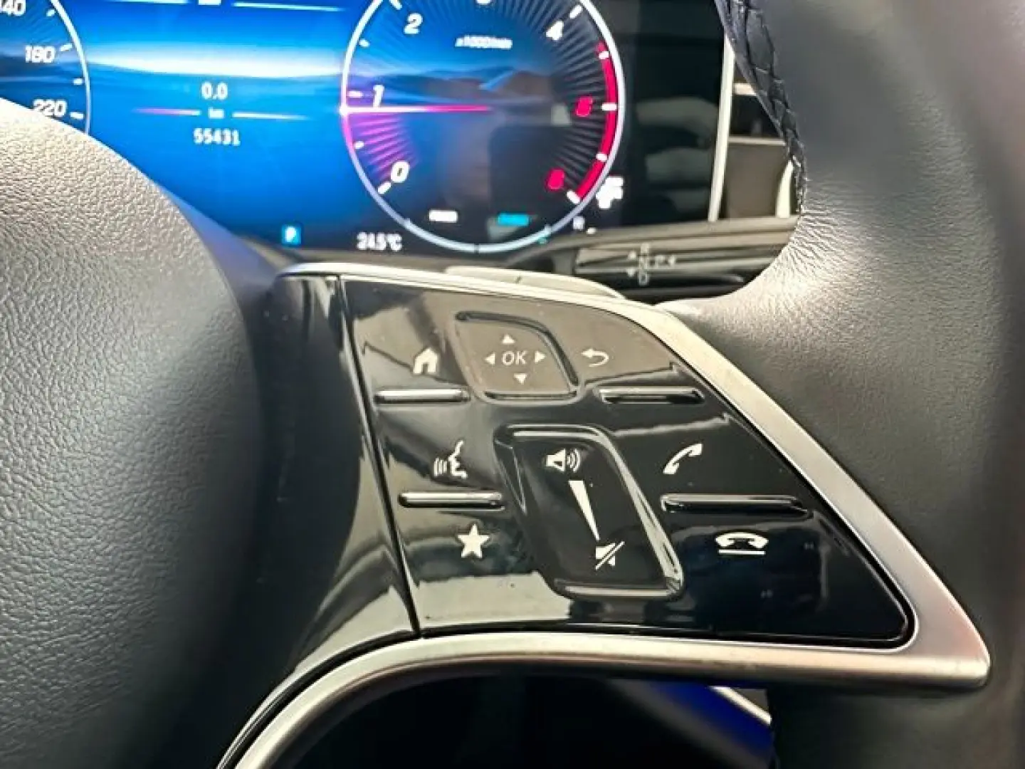 E 220 d Avantgarde PANORAMA+DISTRONIC+KAMERALED