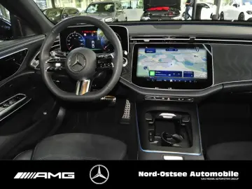 E 220 d AMG KAMERA AHK DISTR. LED KEYLESS ADV.
