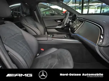 E 220 d AMG KAMERA AHK DISTR. LED KEYLESS ADV.