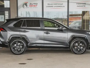 TOYOTA RAV4 AWD-i STYLE