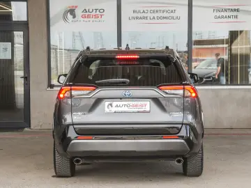 TOYOTA RAV4 AWD-i STYLE