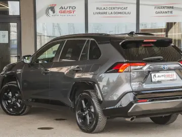 TOYOTA RAV4 AWD-i STYLE