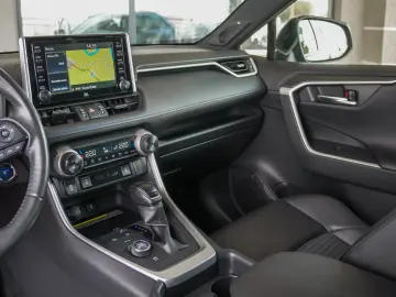TOYOTA RAV4 AWD-i STYLE