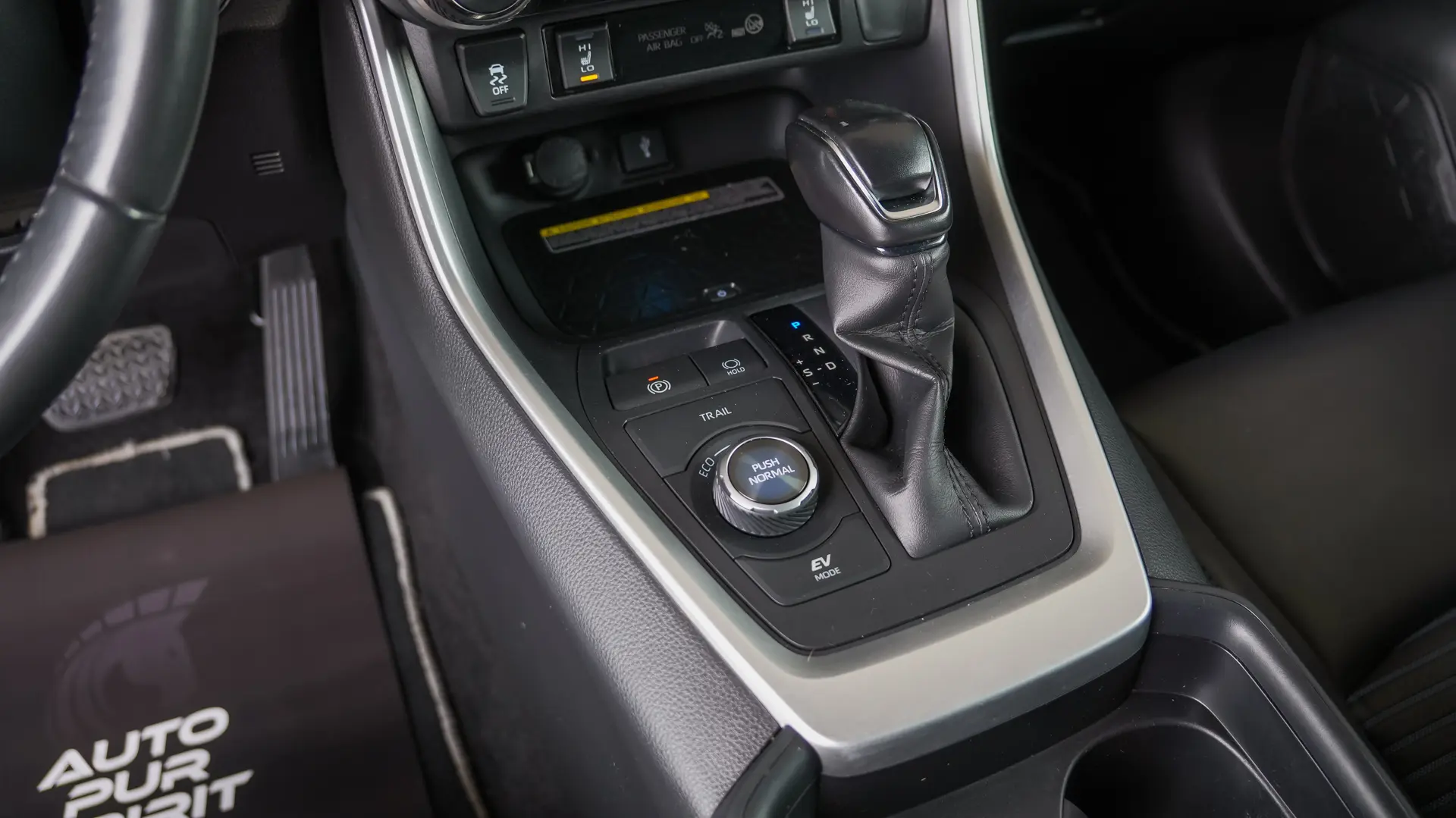 TOYOTA RAV4 AWD-i STYLE