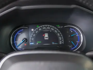 TOYOTA RAV4 AWD-i STYLE