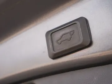 TOYOTA RAV4 AWD-i STYLE