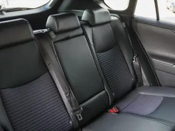 TOYOTA RAV4 AWD-i STYLE
