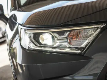 TOYOTA RAV4 AWD-i STYLE