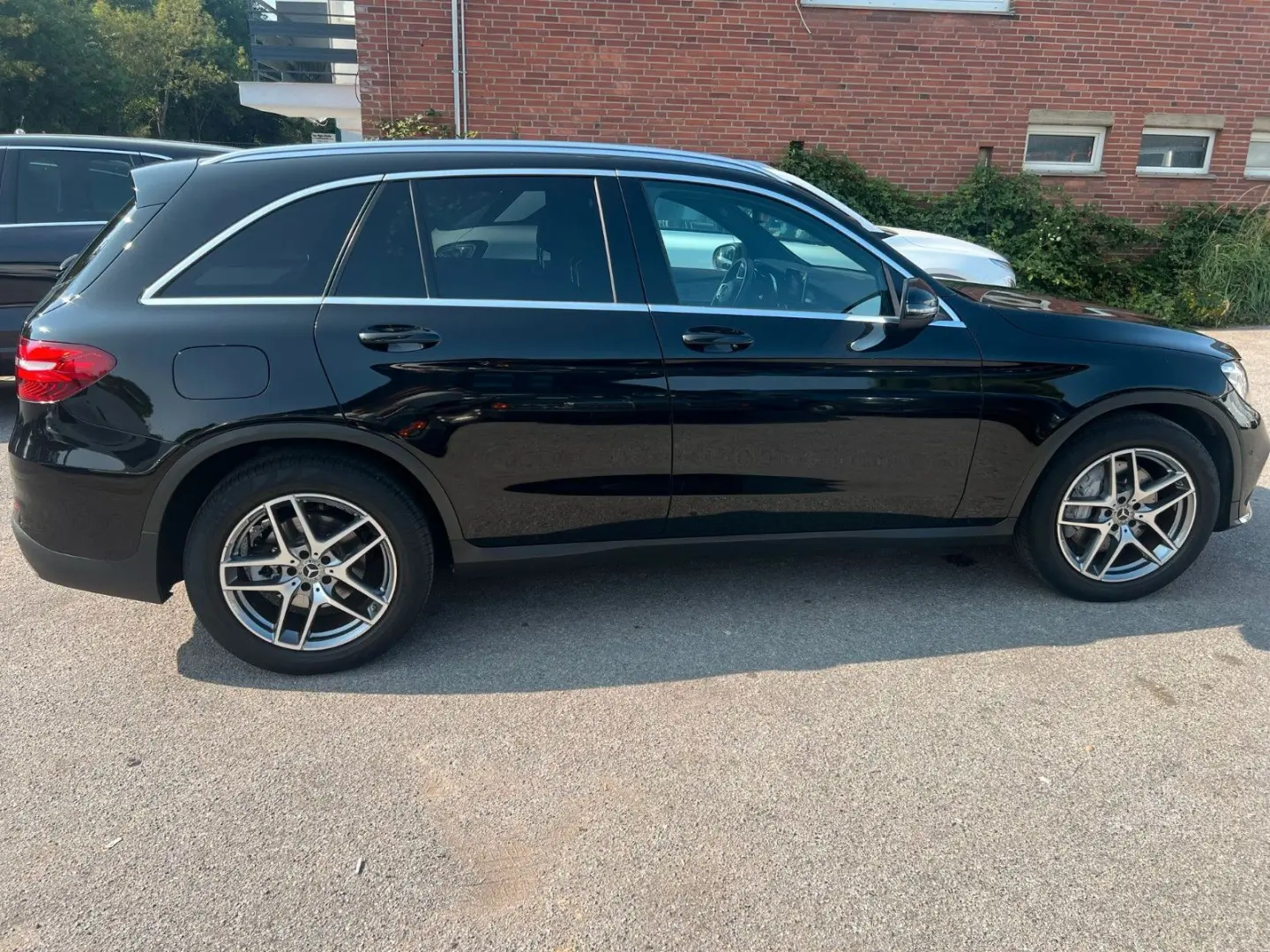 GLC 250 4Matic AMG-LINE SHZ RKAM KLIMA PANO 8FAC