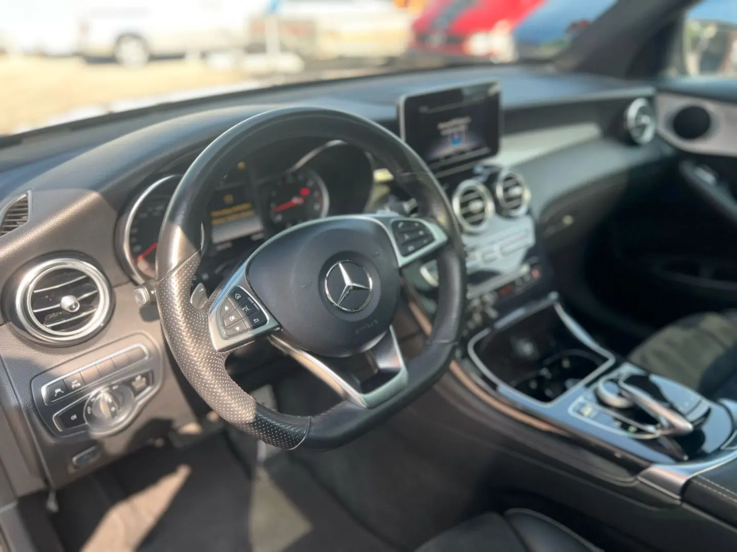 GLC 250 4Matic AMG-LINE SHZ RKAM KLIMA PANO 8FAC