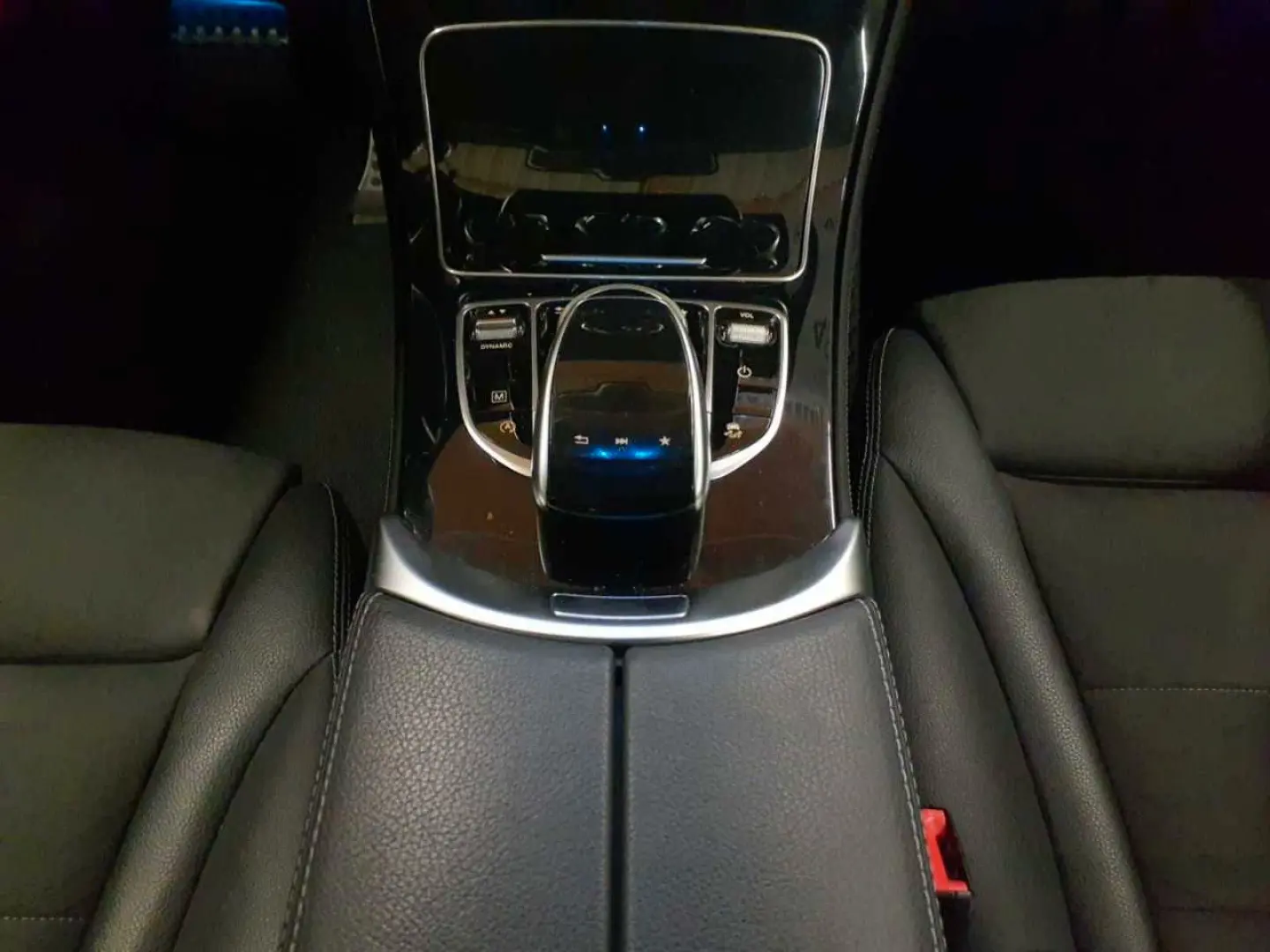 GLC 300 4M-AMG PANO StHz DIS AssiPL