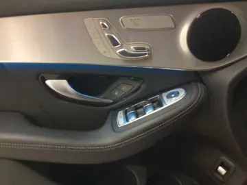 GLC 300 4M-AMG PANO StHz DIS AssiPL