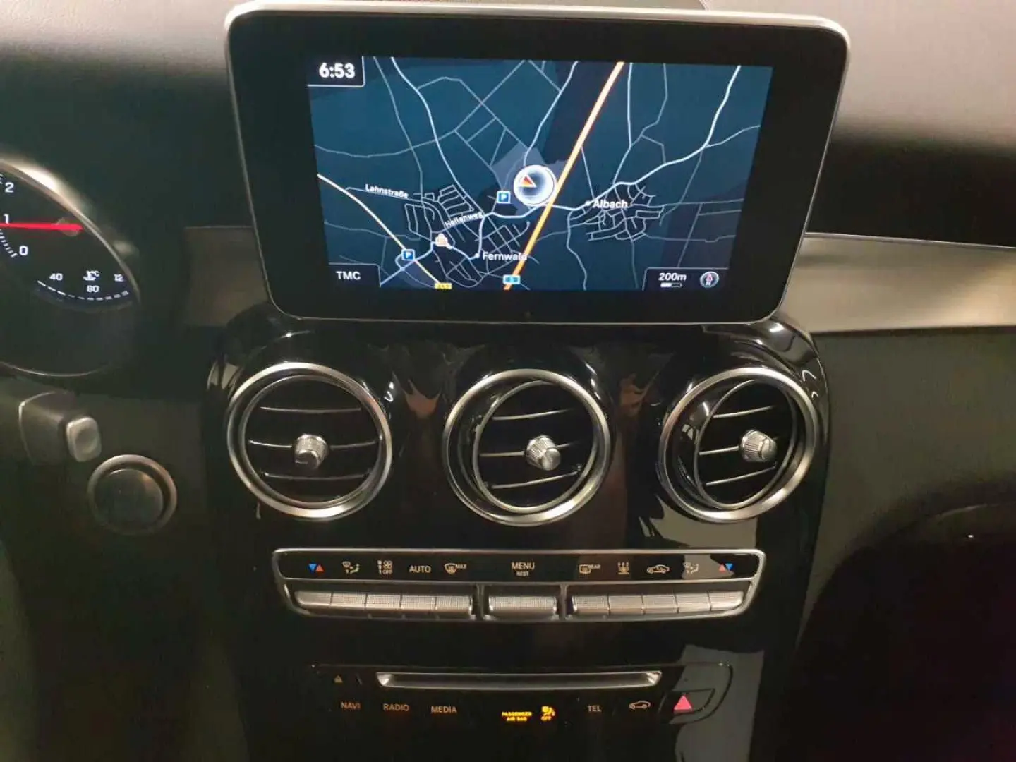 GLC 300 4M-AMG PANO StHz DIS AssiPL