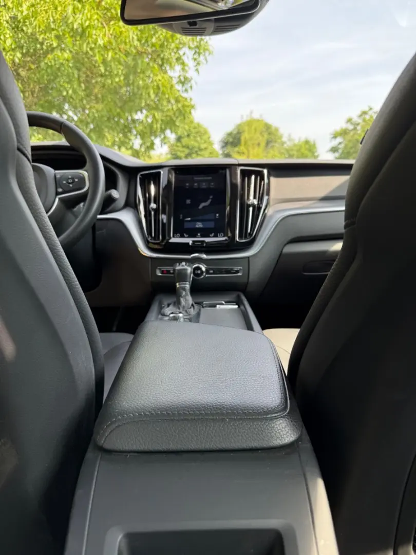 XC60 D4 Momentum Geartronic*PANO*LED*LEDER*