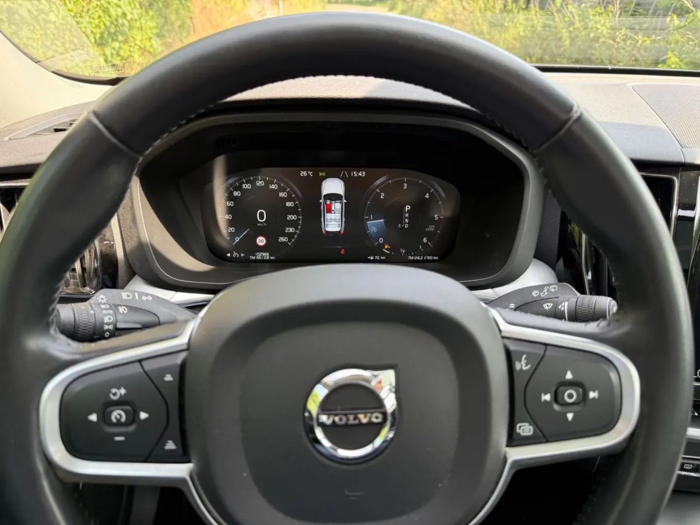 XC60 D4 Momentum Geartronic*PANO*LED*LEDER*